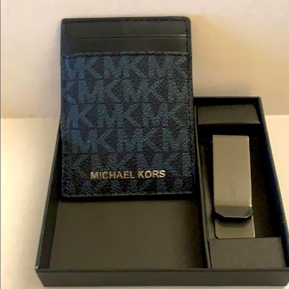 SOLD/ 9 Michael Kors Logo Case Card with Bill Clip - Picture 2 of 5